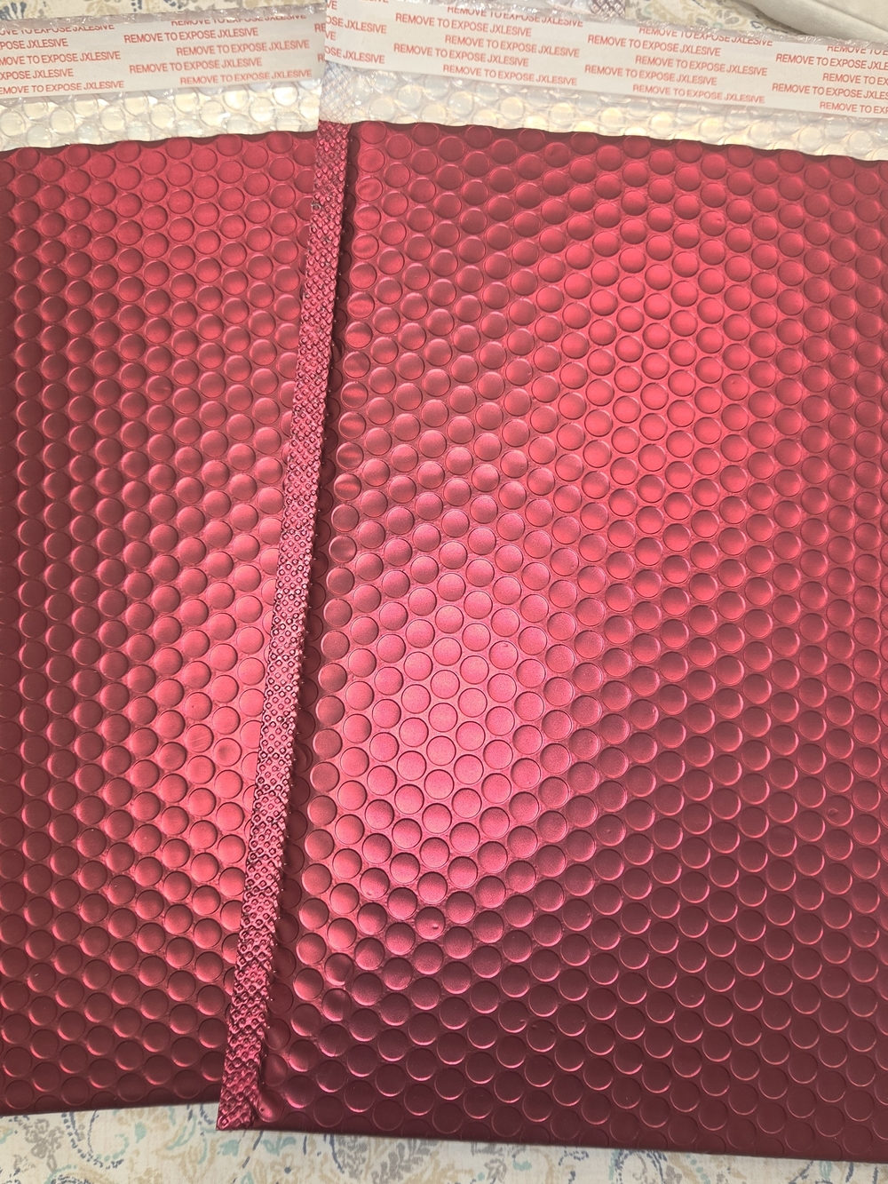 Burgundy Metallic Bubble Mailers 9×11. 25 Pack